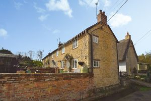 Side Aspect- click for photo gallery